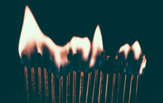 how do fire extinguishers work